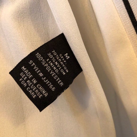 Jealous Tomato women's white pinstriped blazer - Picture 4 of 4